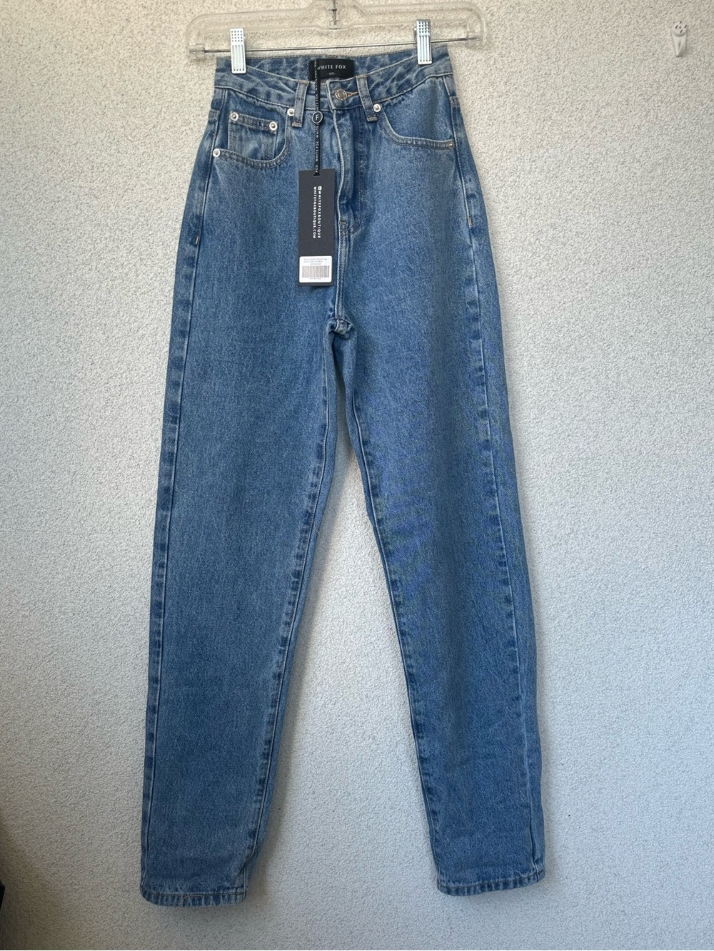 White Fox Who’s That Girl Straight Leg Jeans 90s Blue, Size XXS NWT